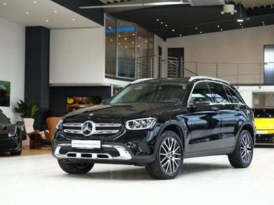 Gebraucht Mercedes GLC300e Business 194 PS (142 kW) 2021 Grau Limousine
