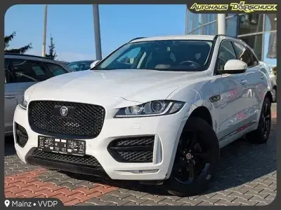 Gebraucht Jaguar F-Pace R-Sport 180 PS (132 kW) 2016 Yulong white SUV