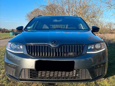 Gebraucht Skoda Octavia RS 220 PS (161 kW) 2015 Grau Kleinwagen
