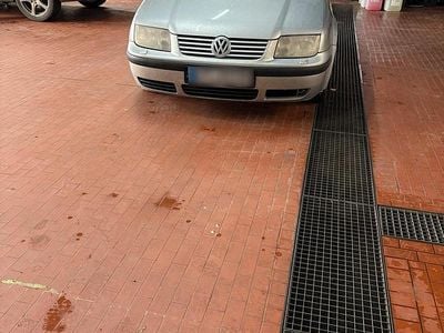 Gebraucht VW Bora 105 PS (77 kW) 2001 Silber Kombi