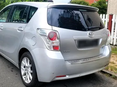 Gebraucht Toyota Verso 146 PS (107 kW) 2011 Grau Van / Kleinbus
