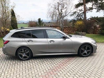 Gebraucht BMW 318 M Sport 150 PS (110 kW) 2020 Grau Kombi