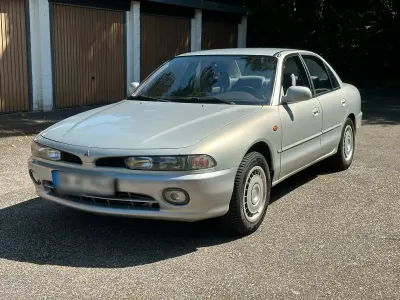 Gebraucht Mitsubishi Galant 115 PS (84 kW) 1995 Silber Limousine