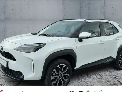 Nowe Toyota Yaris Cross 131 KM (96 kW) 2026 Biały SUV