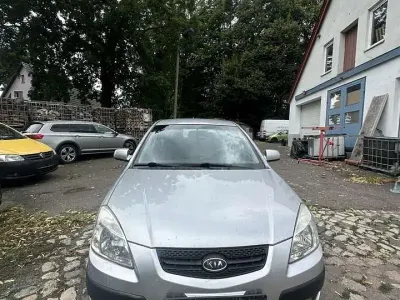 Gebraucht Kia Rio EX 97 PS (71 kW) 2007 Limousine