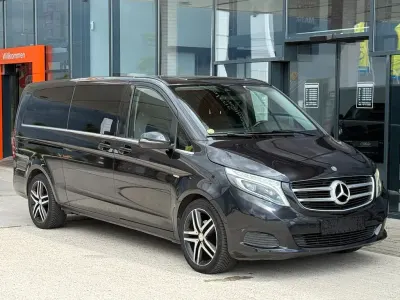 Gebraucht Mercedes V220 Avantgarde 163 PS (119 kW) 2016 Obsidianschwarz metallic Van / Kleinbus