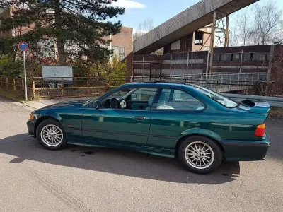 Gebraucht BMW 316 102 PS (75 kW) 1996 Grün Coupé