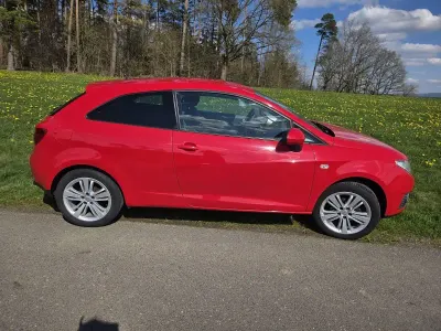 Brugt Seat Ibiza SC 86 HK (63 kW) 2010 Rød Hatchback