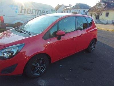 Usata Opel Meriva Color Edition 120 CV (88 kW) 2012 Rosso Monovolume