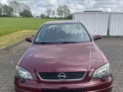 Gebraucht Opel Astra Njoy 84 PS (61 kW) 2003 Rot Limousine
