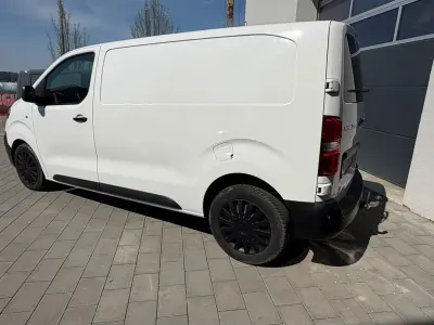 Gebraucht Opel Vivaro-e Combi 150 PS (110 kW) 2021 Weiß Van / Kleinbus