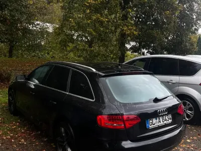 Gebraucht Audi A4 Attraction 144 PS (105 kW) 2010 Schwarz Kombi