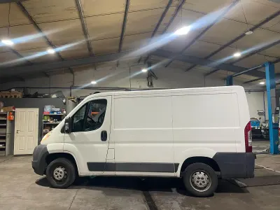 Second-hand Fiat Ducato 116 CP (85 kW) 2011 Alb Van