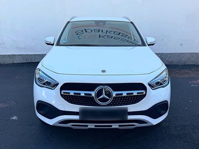 Second-hand Mercedes GLA220 190 CP (139 kW) 2022 Alb SUV