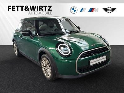 Gebraucht Mini Cooper 156 PS (114 kW) 2024 British racing green metallic Kleinwagen