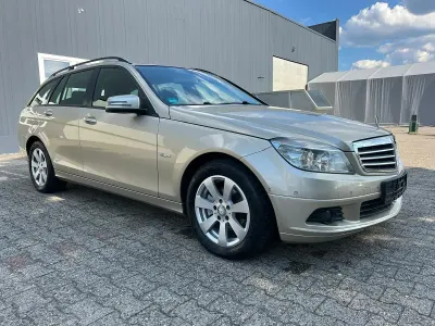 Gebraucht Mercedes C220 170 PS (125 kW) 2011 Gold Kombi
