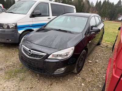 Gebraucht Opel Astra 110 PS (80 kW) 2012 Schwarz Kombi