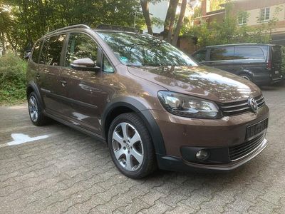 VW Touran Cross