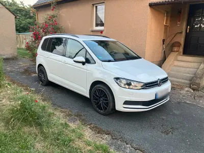 Gebraucht VW Touran 116 PS (85 kW) 2016 Weiß Van / Kleinbus