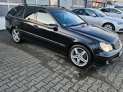 Gebraucht Mercedes C220 150 PS (110 kW) 2005 Schwarz Kombi