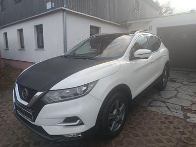 Gebraucht Nissan Qashqai Tekna 159 PS (116 kW) 2019 Weiß SUV