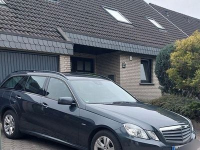 Gebraucht Mercedes E220 170 PS (125 kW) 2011 Grau Limousine