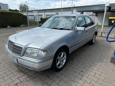 Mercedes C180