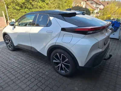 Gebraucht Toyota C-HR 197 PS (144 kW) 2025 Weiß SUV