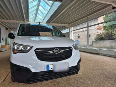 Gebraucht Opel Combo 105 PS (77 kW) 2022 Weiß Van / Kleinbus