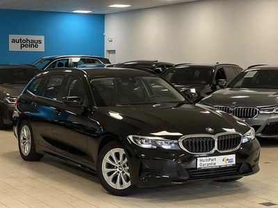 Schwarz Gebraucht 2022 BMW 318 Advantage Limousine | 22.697 € (Fairer Preis)