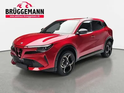 Neu Alfa Romeo Junior 145 PS (106 kW) 2025 Rot SUV
