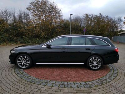 gebraucht Mercedes E220 T 9 GTron Widescreen Distronic+ Kamera LED