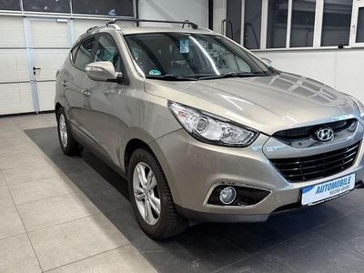 Gebraucht Hyundai ix35 Premium 163 PS (119 kW) 2010 Silber SUV