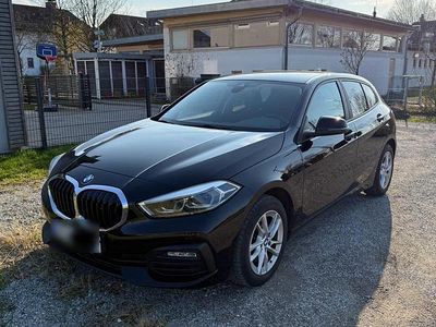 Gebraucht BMW 116 116 PS (85 kW) 2019 Schwarz Kleinwagen