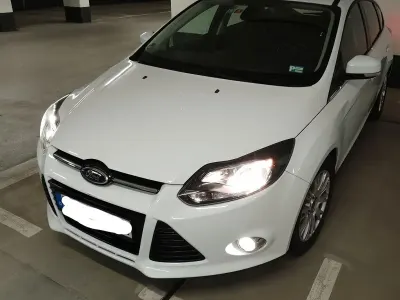 Gebraucht Ford Focus Titanium 163 PS (119 kW) 2011 Weiß Limousine