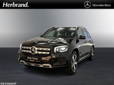 Mercedes GLB220