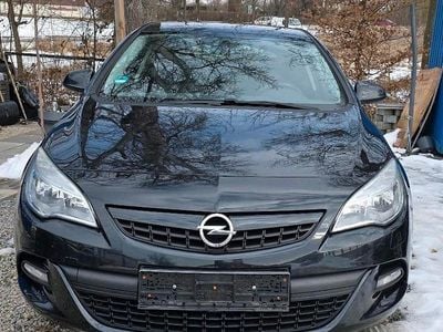 Gebraucht Opel Astra Design Edition 140 PS (102 kW) 2011 Braun Limousine