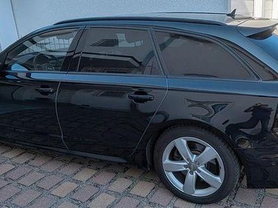Gebraucht Audi A6 Ambiente 310 PS (228 kW) 2012 Schwarz Kombi