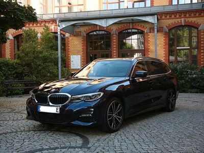 BMW 330e