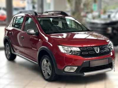 Gebraucht Dacia Sandero Stepway 90 PS (66 kW) 2017 Rot metallic