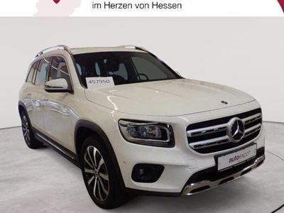 Mercedes GLB220