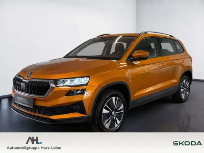 Gebraucht Skoda Karoq Ambition 150 PS (110 kW) 2023 Phoenixorange premium metallic SUV