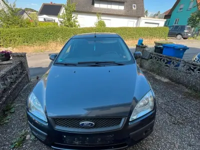Gebraucht Ford Focus 109 PS (80 kW) 2006 Grau Kombi