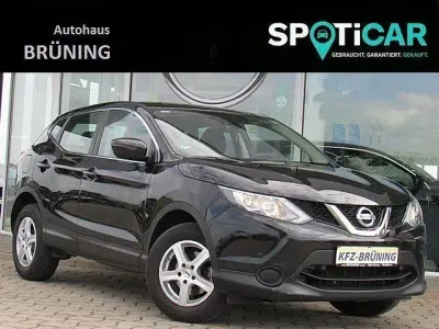 Gebraucht Nissan Qashqai Visia 116 PS (85 kW) 2016 Schwarz SUV