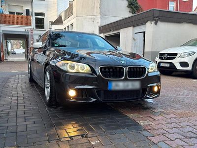Schwarz Gebraucht 2012 BMW 520 M Sport Kombi | 8.999 € (Etwas zu teuer)