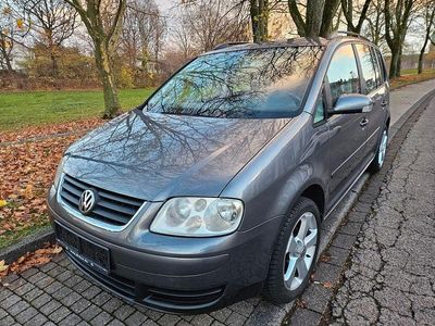 Gebraucht VW Touran Basis 105 PS (77 kW) 2005 Grau Van / Kleinbus