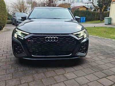 Gebraucht Audi RS3 Ambiente 400 PS (294 kW) 2022 Grau Limousine