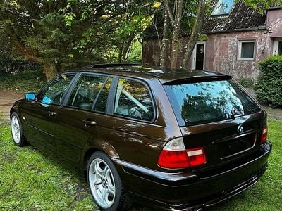 BMW 330