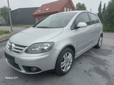 Używany VW Golf Plus Cross Edition 102 KM (75 kW) 2008 Srebrny Minivan