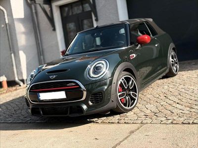 Gebraucht Mini John Cooper Works 231 PS (169 kW) 2020 Grün Kleinwagen
